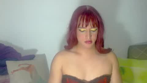 Snapshot of sophiehillsxo chatting on December 29, 2:49 am sophiehillsxo online show from December 29, 2:49 am
