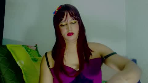 Snapshot of sophiehillsxo chatting on September 18, 6:18 am sophiehillsxo online show from September 18, 6:18 am