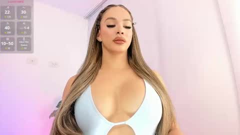 Snapshot of sophiehoney_ts chatting on September 16, 2:10 pm SAMANTHA online show from September 16, 2:10 pm