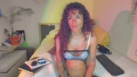 Snapshot of sophielondono21 chatting on September 12, 1:36 am SofiTrans21 online show from September 12, 1:36 am