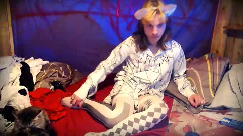 sparkyferret online show from October 13, 8:09 pm