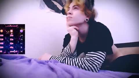 sparkyferret online show from December 2, 12:46 am