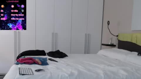 Spicysweetlytwo online show from October 13, 2:28 pm