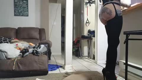 Submissive Slut LOVES adoration online show from January 14, 7:38 am