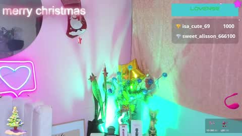 Snapshot of star_mor_ chatting on December 12, 4:21 pm estrellita online show from December 12, 4:21 pm