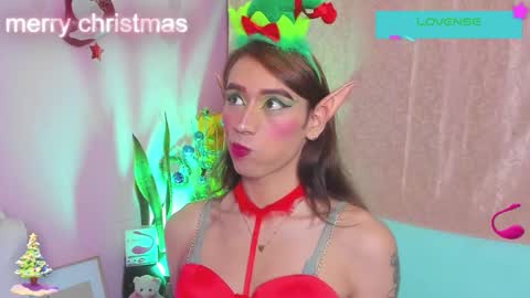 Snapshot of star_mor_ chatting on December 13, 4:49 pm estrellita online show from December 13, 4:49 pm