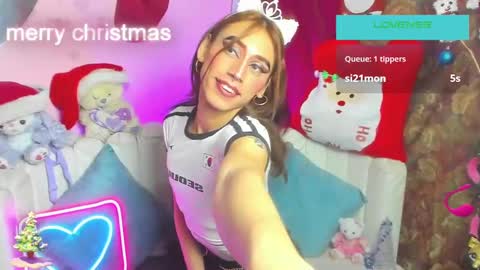Snapshot of star_mor_ chatting on December 22, 12:39 am estrellita online show from December 22, 12:39 am