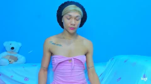 stassiebell online show from November 13, 6:22 am