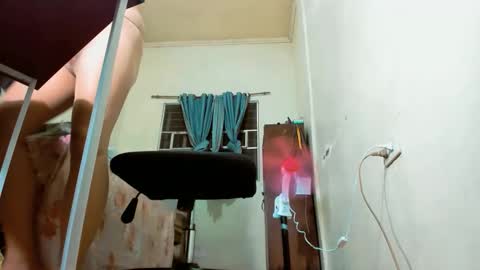Snapshot of stefaniatsxxx chatting on September 19, 12:33 pm stefania online show from September 19, 12:33 pm