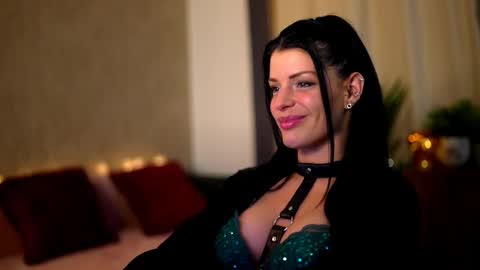 Snapshot of stella_shock chatting on March 4, 6:39 pm Stella online show from March 4, 6:39 pm