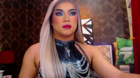 CALL ME STELLA online show from January 12, 1:53 am