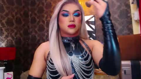 CALL ME STELLA online show from February 10, 9:36 am