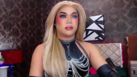 CALL ME STELLA online show from March 11, 9:24 am