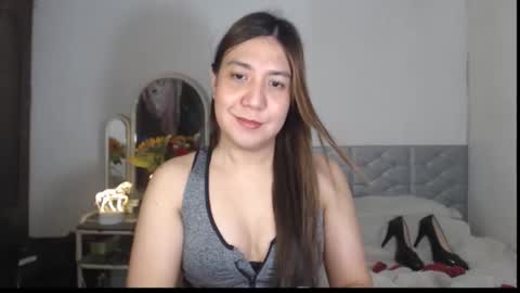 Stella online show from December 14, 8:15 pm