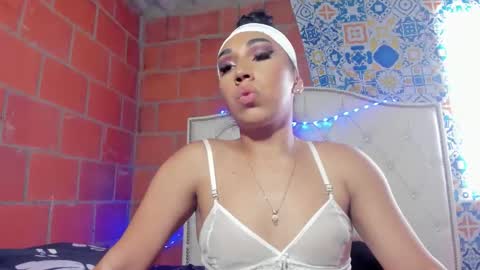 Anny online show from October 11, 6:32 pm