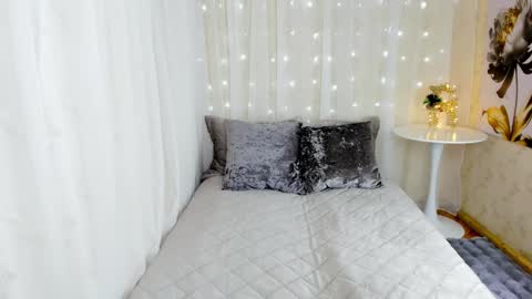 Alice online show from December 25, 12:37 pm