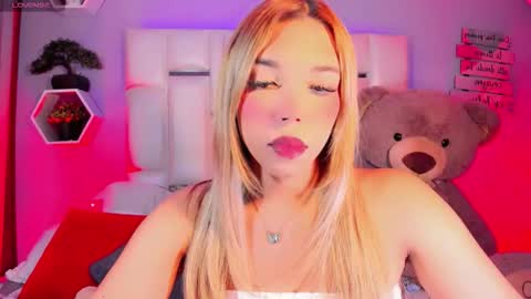 Snapshot of steyseequeen chatting on September 17, 1:10 am Steisee Reyes online show from September 17, 1:10 am