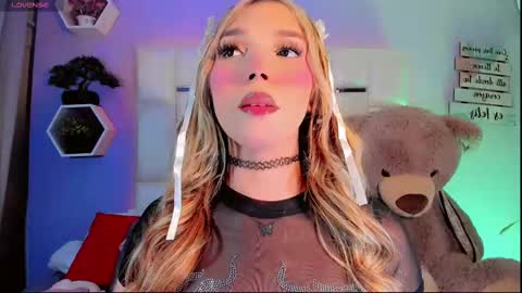 Steisee Reyes online show from October 25, 5:24 am