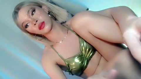 LoveSugar online show from February 25, 6:03 am