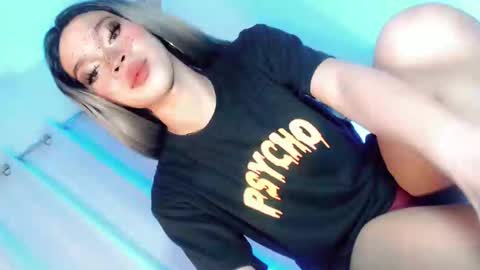 LoveSugar online show from March 7, 6:26 pm