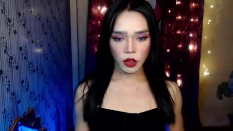 Snapshot of sultry_sirenxx chatting on December 27, 11:28 am sultry_sirenxx online show from December 27, 11:28 am