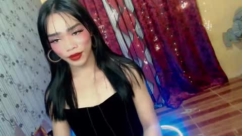 Snapshot of sultry_sirenxx chatting on December 29, 10:34 am sultry_sirenxx online show from December 29, 10:34 am