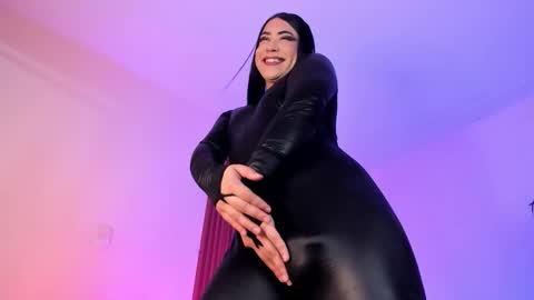 llllSupra llll online show from January 18, 9:01 pm