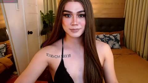 Snapshot of supreme_deity chatting on February 9, 11:47 am DIANNA online show from February 9, 11:47 am