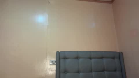 Mia online show from December 26, 8:32 pm