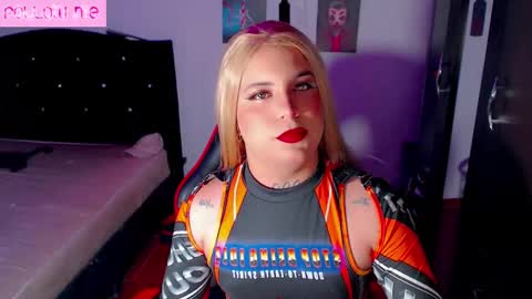 Snapshot of susej_exotic69 chatting on January 4, 12:37 am ale online show from January 4, 12:37 am