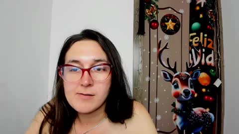 Snapshot of sweet__suck69bitch chatting on December 27, 8:50 pm sweet__suck69bitch online show from December 27, 8:50 pm