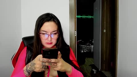 Snapshot of sweet__suck69bitch chatting on February 14, 6:12 am sweet__suck69bitch online show from February 14, 6:12 am