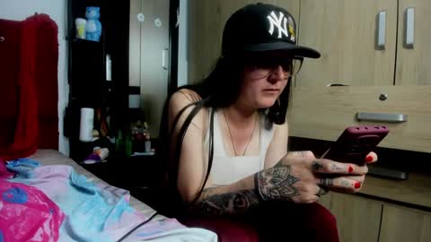Snapshot of sweet__suck69bitch chatting on September 15, 11:53 pm sweet__suck69bitch online show from September 15, 11:53 pm