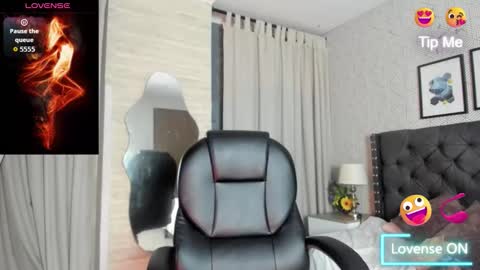 Snapshot of sweet__vanessa1 chatting on September 24, 3:56 am Vanessa online show from September 24, 3:56 am