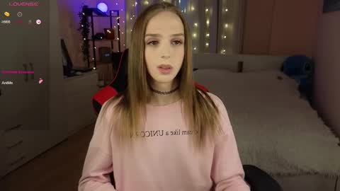 Snapshot of sweet_ali3s chatting on March 4, 3:26 pm Call me Alis online show from March 4, 3:26 pm