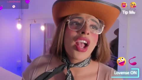 Snapshot of sweet_eliizabeth chatting on October 9, 1:34 pm sweet_eliizabeth online show from October 9, 1:34 pm