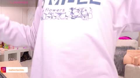Snapshot of sweet_mafee chatting on October 10, 2:23 am sweet_mafee online show from October 10, 2:23 am