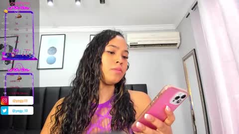 Snapshot of sweet_starxx chatting on January 7, 6:35 pm Yeileen online show from January 7, 6:35 pm