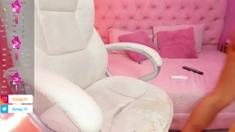 Snapshot of sweet_starxx chatting on January 11, 5:40 pm Yeileen online show from January 11, 5:40 pm