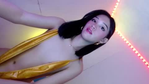 Snapshot of sweet_tatiana28 chatting on October 2, 6:18 pm sweet_tatiana28 online show from October 2, 6:18 pm