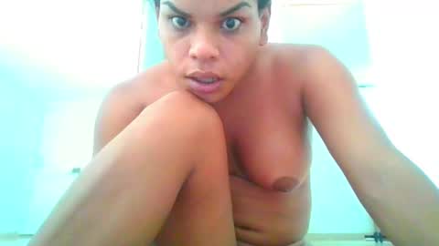 Snapshot of sweetdoll6 chatting on September 16, 10:14 pm Sweet Doll online show from September 16, 10:14 pm