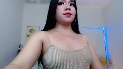 Snapshot of sweetgirl_mayxx chatting on September 26, 9:23 pm May online show from September 26, 9:23 pm