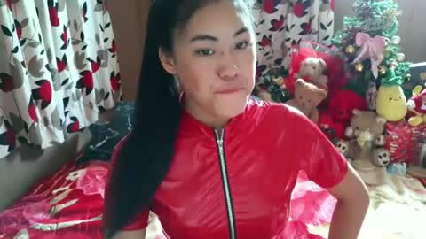 sweetgirllucy24xx online show from October 3, 3:39 am