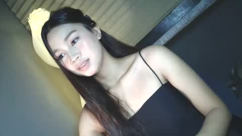 sweetiecum_tina online show from February 22, 9:45 am