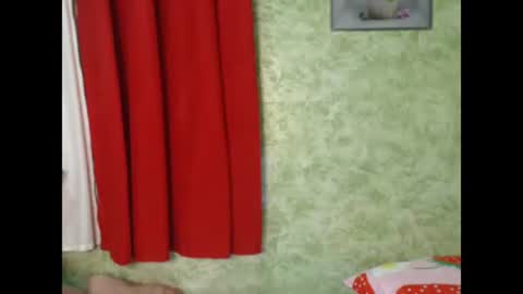 Snapshot of sweetiestkylie chatting on March 6, 3:20 am sweetiestkylie online show from March 6, 3:20 am
