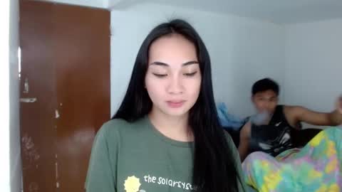 Snapshot of sweetlilly_18 chatting on December 4, 3:31 am Lilly online show from December 4, 3:31 am