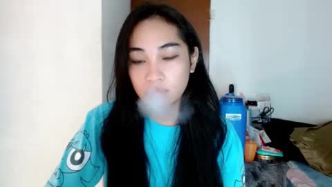 Snapshot of sweetlilly_18 chatting on January 7, 2:22 am Lilly online show from January 7, 2:22 am