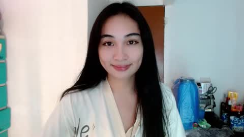 Snapshot of sweetlilly_18 chatting on January 17, 10:55 am Lilly online show from January 17, 10:55 am