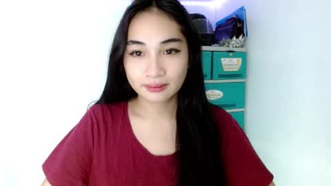 Snapshot of sweetlilly_18 chatting on February 2, 10:46 am Lilly online show from February 2, 10:46 am
