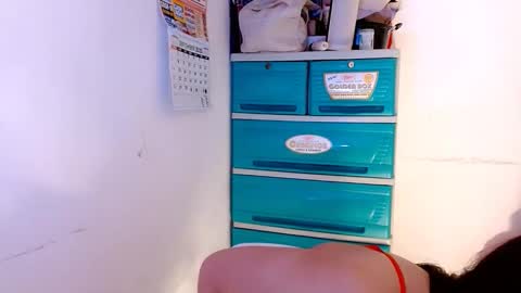 Snapshot of sweetlilly_18 chatting on September 17, 2:33 pm Lilly online show from September 17, 2:33 pm